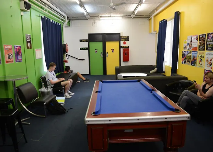 Maze Backpackers - Sydney Hostel